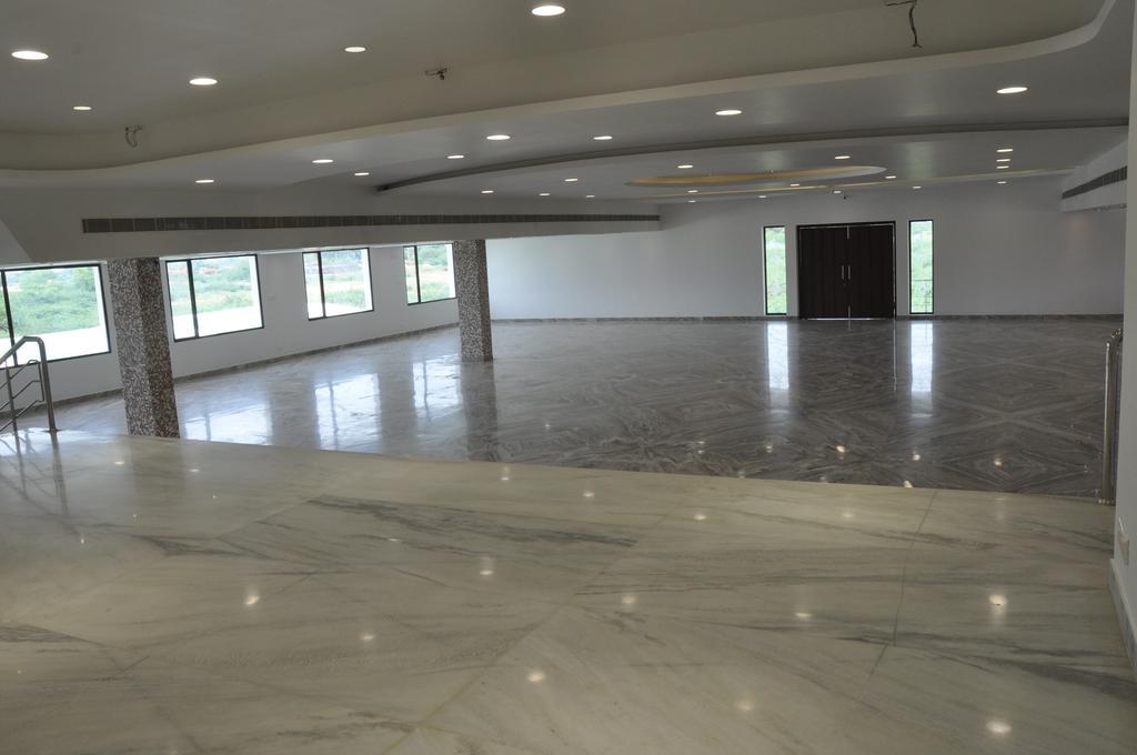 King Paradise Hotel Tiruchirappalli Exterior photo