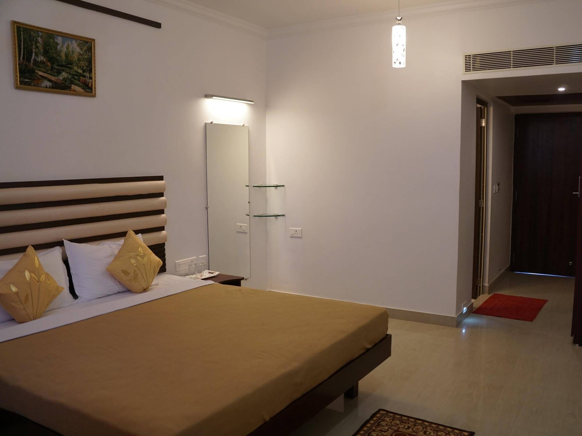 King Paradise Hotel Tiruchirappalli Exterior photo